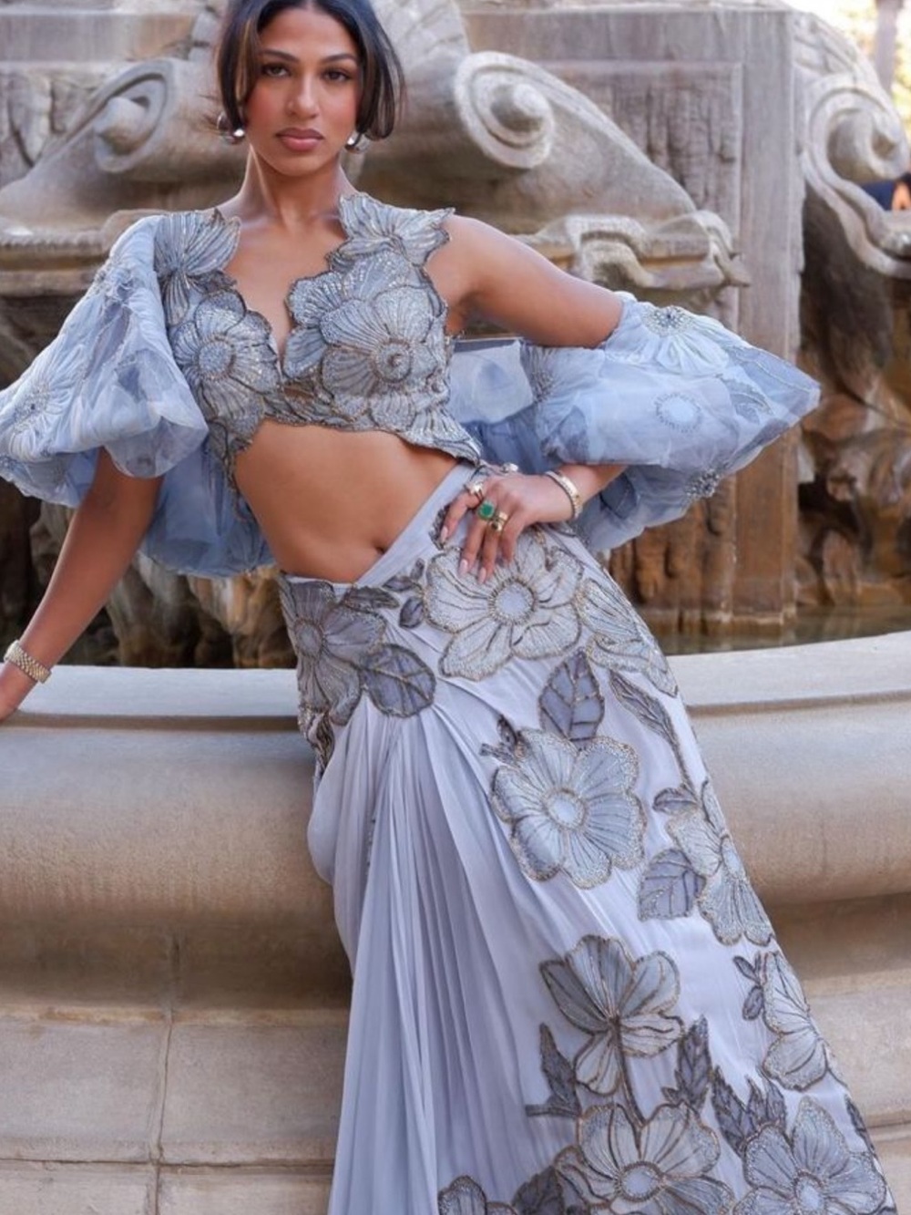 MOLEDRO Light Blue Floral Embroidered Womens two piece sari set